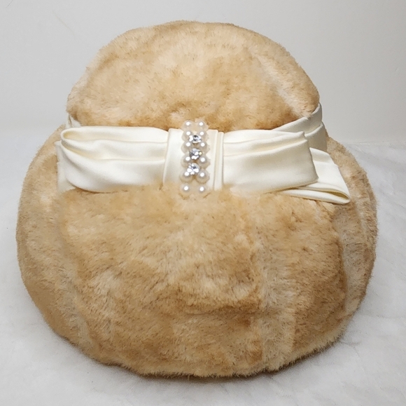 Vintage Silk Fur Cloche Hat - Picture 2 of 11